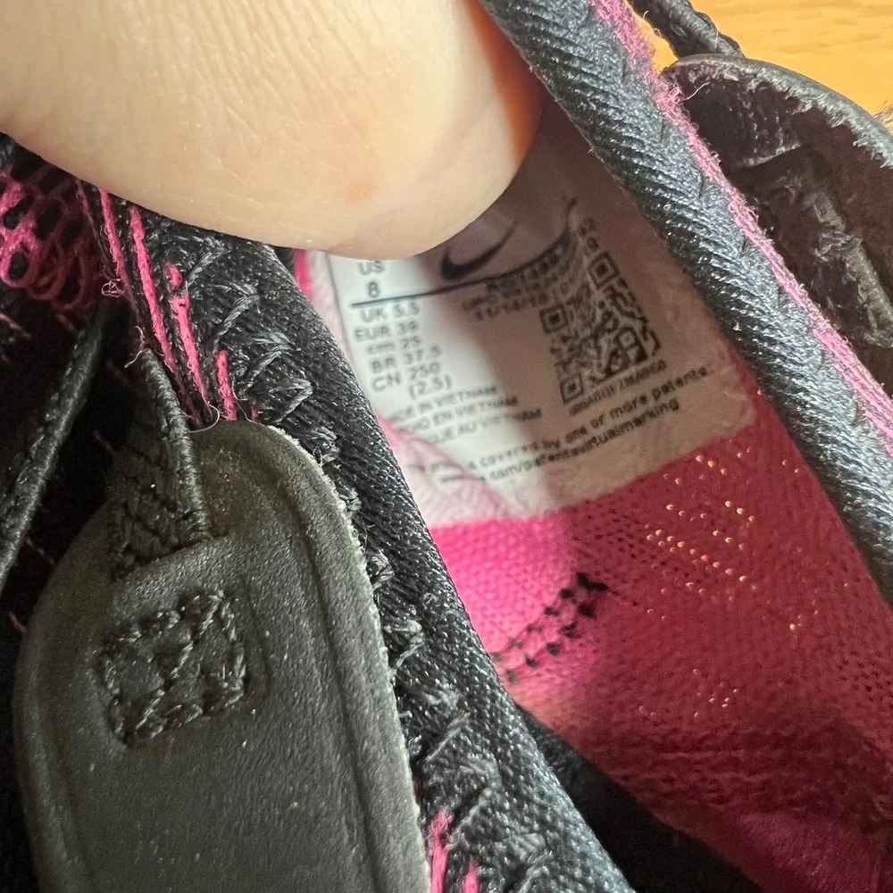 Nike Flex Running Shoes Girls 8 Black Pink‎ Contact 3 AQ7481-002 Sneakers